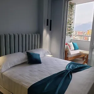 Nr. 28. E Luminoso , Shkodra Albanien